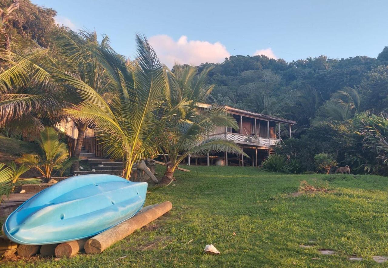 Guanaja Backpackers Hostel Dış mekan fotoğraf